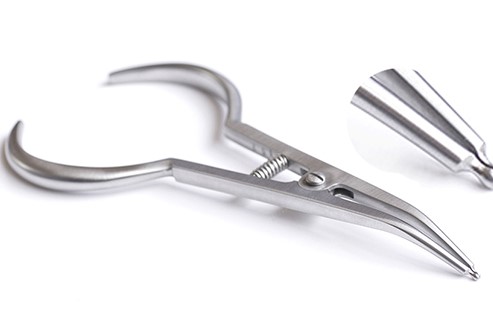 instrumental de ortodoncia: pinzas para anillos separadores